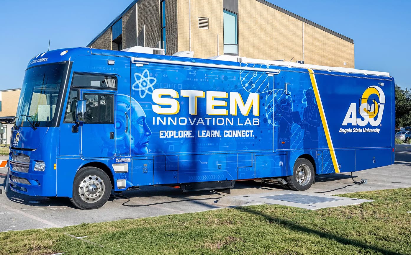 Cover Image for Angelo State Introduces New Mobile STEM Lab