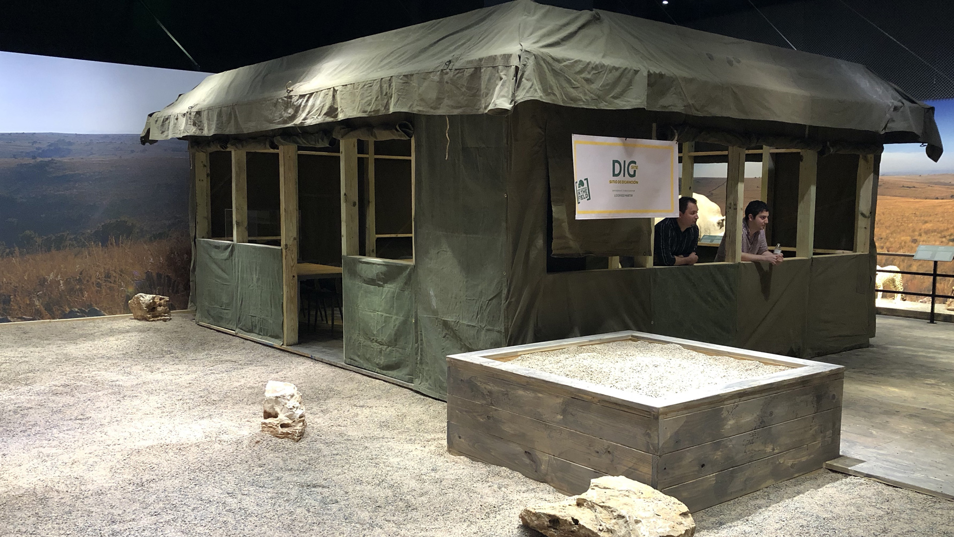 Perot Dig Tent